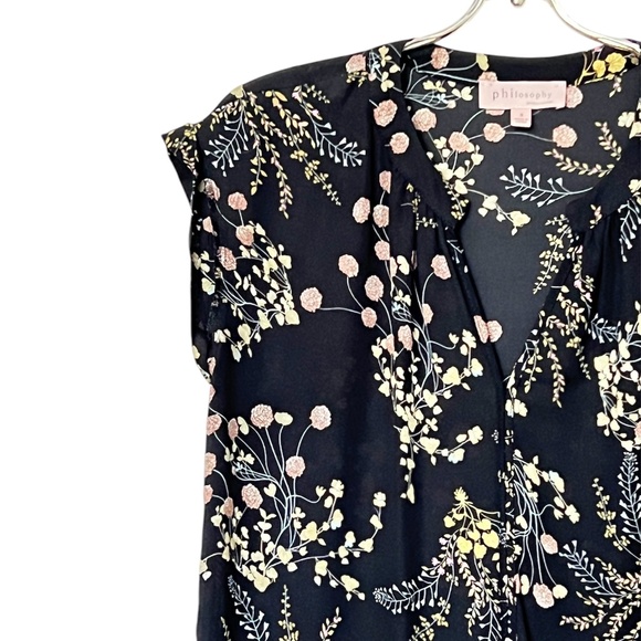 Philosophy Apparel Split Neck Rolled Sleeve Blouse Size Small - Picture 5 of 12
